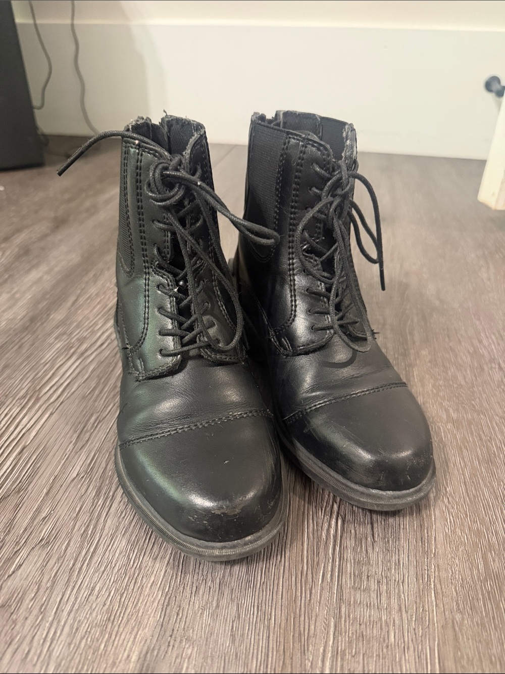Children’s zip up back paddock boots